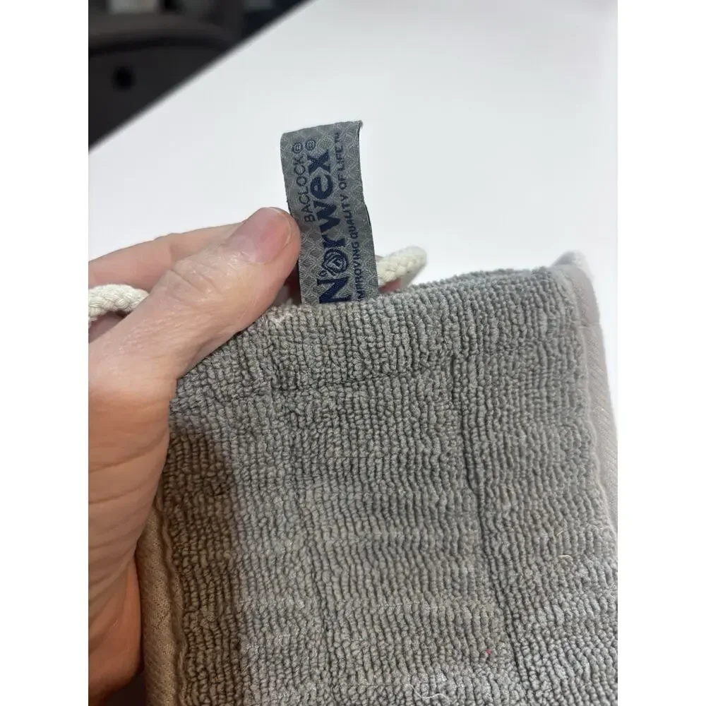 Norwex Back Scrubber Grey Baclock Microfiber EUC